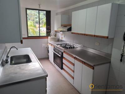 Apartamento en venta en El Poblado, Medellín · foto 12 de 20