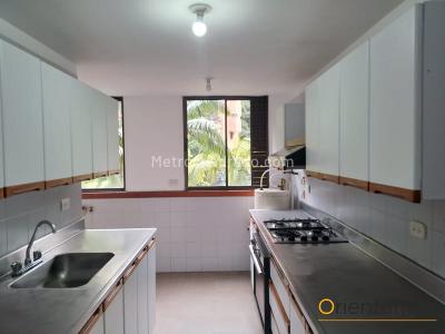 Apartamento en venta en El Poblado, Medellín · foto 14 de 20