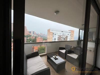 Apartamento de 4 alcobas en venta en El Poblado, Medellín, 405 m² · foto 5 de 20