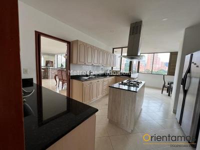 Apartamento de 4 alcobas en venta en El Poblado, Medellín, 405 m² · foto 9 de 20