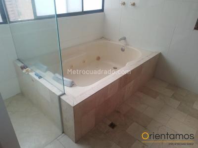 Apartamento de 4 alcobas en venta en El Poblado, Medellín, 405 m² · foto 20 de 20
