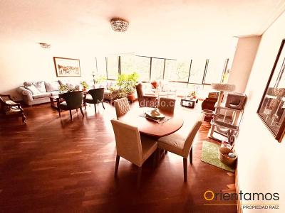 Apartamento de 3 alcobas en venta en La Florida, Medellín, 208 m² · foto 2 de 19