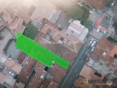Casa de 5 alcobas en venta en Boston, Medellín, 712 m² · foto 4 de 5