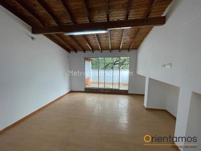 Apartamento de 2 alcobas en venta en El Poblado, Medellín, 98 m² · foto 5 de 17