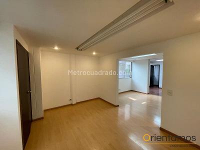 Apartamento de 2 alcobas en venta en El Poblado, Medellín, 98 m² · foto 6 de 17