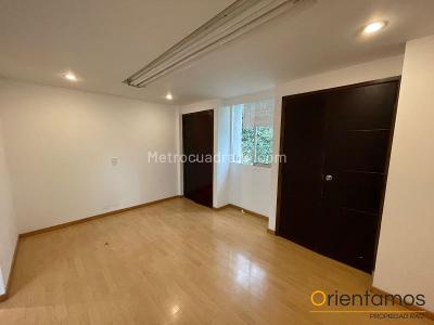 Apartamento de 2 alcobas en venta en El Poblado, Medellín, 98 m² · foto 8 de 17