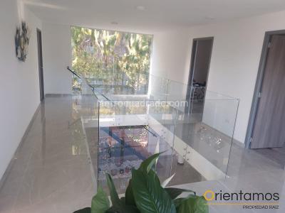Casa de 4 alcobas en venta en Bello, Bello · foto 17 de 20