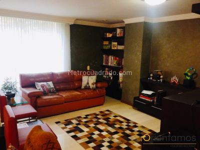 Apartamento de 3 alcobas en venta en La Florida, Medellín, 207 m² · foto 2 de 20