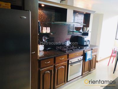 Apartamento de 3 alcobas en venta en La Florida, Medellín, 207 m² · foto 15 de 20