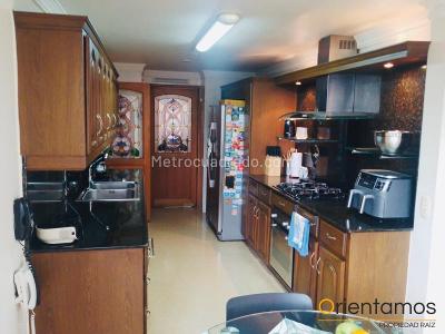 Apartamento de 3 alcobas en venta en La Florida, Medellín, 207 m² · foto 17 de 20