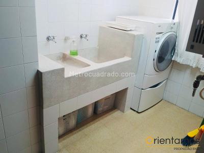 Apartamento de 3 alcobas en venta en La Florida, Medellín, 207 m² · foto 18 de 20