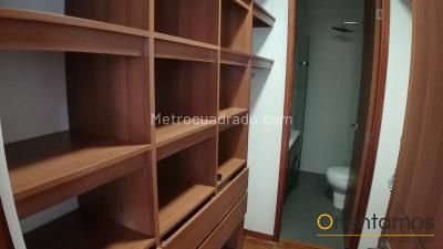 Apartaestudio en arriendo en El Poblado, Medellín · foto 12 de 18