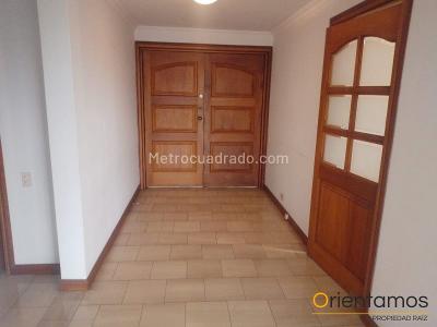Apartamento de 3 alcobas en venta en Castropol, Medellín, 165 m² · foto 6 de 20