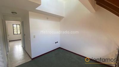 Casa de 3 alcobas en venta en Altos De La Colina, Rionegro, 250 m² · foto 11 de 20