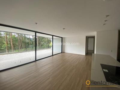 Apartamento de 2 alcobas en venta en Vereda Sajonia, Rionegro, 159 m² · foto 4 de 13