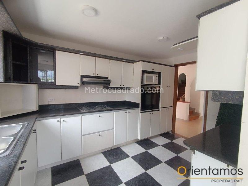 Casa en Arriendo, Castropol, Medellín - Widok 4