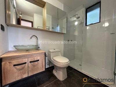 Apartaestudio en arriendo en Los Balsos, Medellín, 70 m² · foto 15 de 17