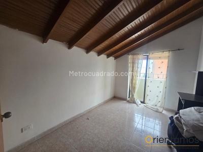 Apartamento de 3 alcobas en arriendo en Laureles, Medellín, 100 m² · foto 10 de 15