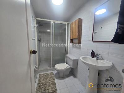 Apartamento de 3 alcobas en arriendo en Laureles, Medellín, 100 m² · foto 12 de 15