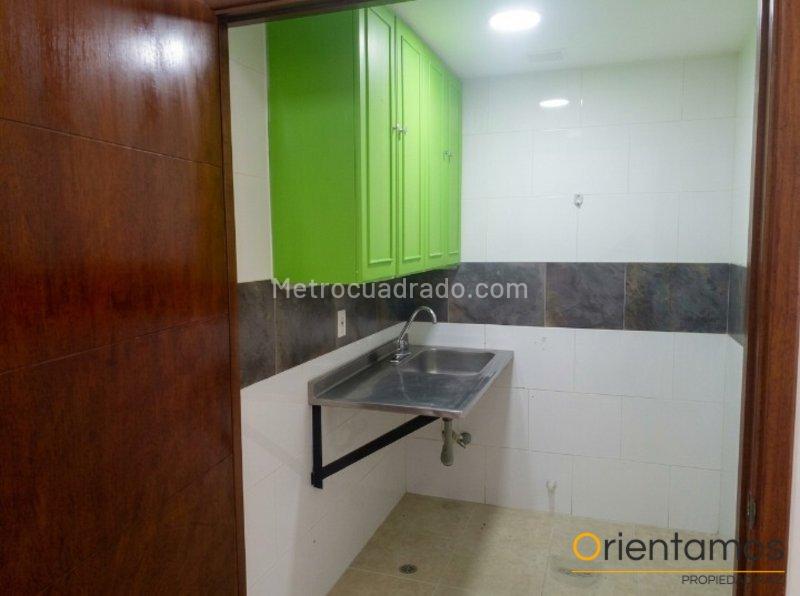 Local Comercial en Arriendo, Centro De Rionegro, Rionegro - Więcej