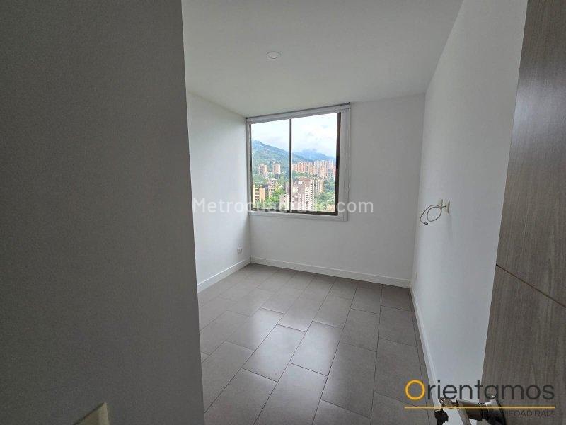 Apartamento en Arriendo, El Poblado, Medellín - Mehr