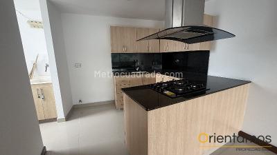 Apartamento de 3 alcobas en arriendo en Las Palmas, Medellín, 87 m² · foto 3 de 14