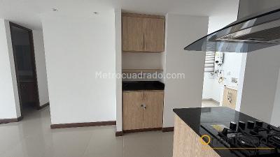 Apartamento de 3 alcobas en arriendo en Las Palmas, Medellín, 87 m² · foto 4 de 14