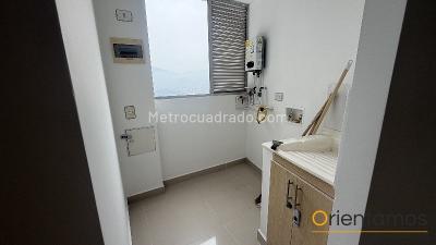 Apartamento de 3 alcobas en arriendo en Las Palmas, Medellín, 87 m² · foto 5 de 14