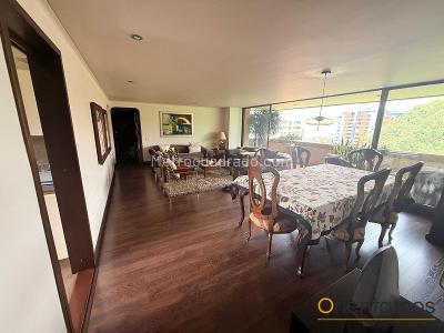 Apartamento de 3 alcobas en venta en Los Balsos, Medellín, 185 m² · foto 5 de 20