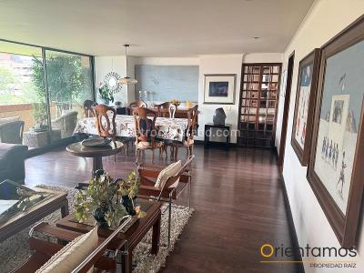Apartamento de 3 alcobas en venta en Los Balsos, Medellín, 185 m² · foto 6 de 20