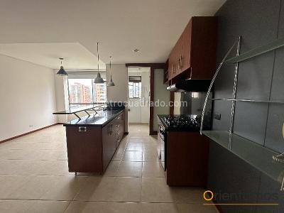 Apartamento de 2 alcobas en arriendo en El Poblado, Medellín, 75 m² · foto 2 de 10