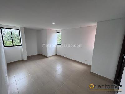 Apartamento de 2 alcobas en venta en Centro De Rionegro, Rionegro, 76 m² · foto 6 de 12