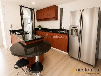 Apartamento de 2 alcobas en arriendo en El Poblado, Medellín, 111 m² · foto 6 de 18