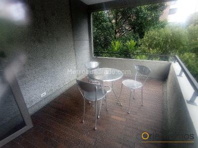 Apartamento de 2 alcobas en arriendo en El Poblado, Medellín, 111 m² · foto 14 de 18