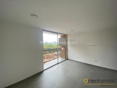 Apartamento de 3 alcobas en venta en Cimarronas, Rionegro, 56 m² · foto 2 de 9