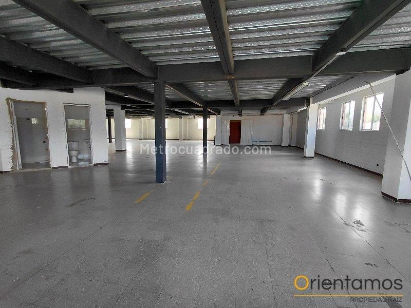 Bodega en Arriendo, Guayabal, Medellín - Vista 3