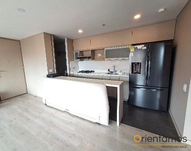 Apartamento de 2 alcobas en arriendo en El Poblado, Medellín, 78 m² · foto 2 de 20