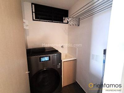 Apartamento de 2 alcobas en arriendo en El Poblado, Medellín, 78 m² · foto 3 de 20