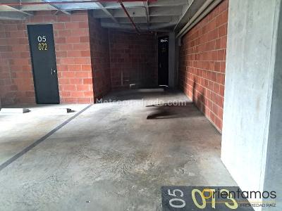 Apartamento de 2 alcobas en arriendo en El Poblado, Medellín, 78 m² · foto 13 de 20