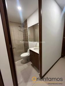 Apartamento en arriendo en El Poblado, Medellín · foto 14 de 20