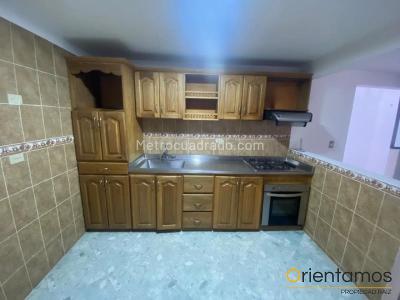 Casa de 4 alcobas en venta en San Antonio De Pereira, Rionegro, 182 m² · foto 2 de 20