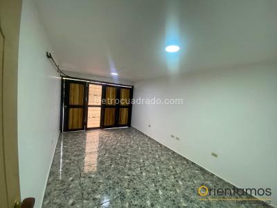 Casa de 4 alcobas en venta en San Antonio De Pereira, Rionegro, 182 m² · foto 4 de 20