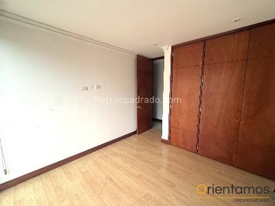 Casa en arriendo en El Poblado, Medellín · foto 6 de 19