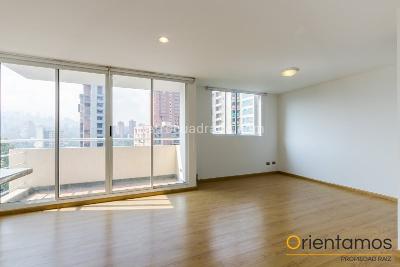 Apartaestudio en arriendo en El Poblado, Medellín, 44 m² · foto 2 de 8