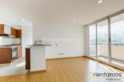 Apartaestudio en arriendo en El Poblado, Medellín, 44 m² · foto 4 de 8