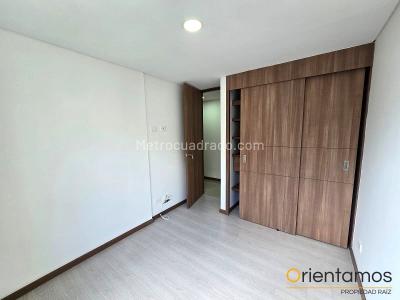 Apartamento de 3 alcobas en arriendo en Loma El Escobero, Envigado, 90 m² · foto 5 de 20