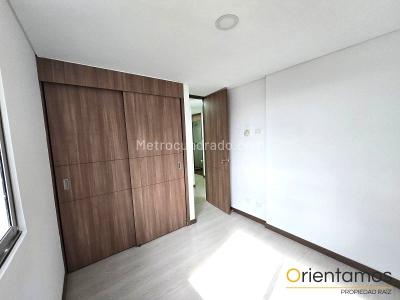 Apartamento de 3 alcobas en arriendo en Loma El Escobero, Envigado, 90 m² · foto 6 de 20