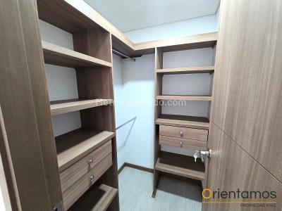 Apartamento de 3 alcobas en arriendo en Loma El Escobero, Envigado, 90 m² · foto 11 de 20
