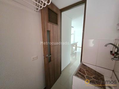 Apartamento de 3 alcobas en arriendo en Loma El Escobero, Envigado, 90 m² · foto 16 de 20