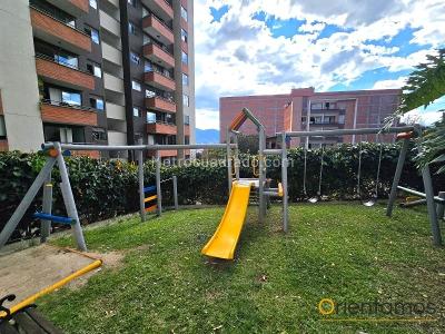 Apartamento de 3 alcobas en arriendo en Loma El Escobero, Envigado, 90 m² · foto 19 de 20